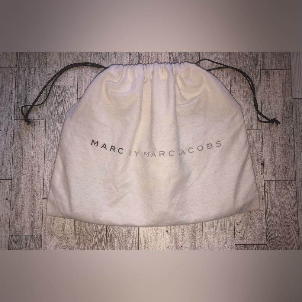 MARC JACOBS Cognac Leather Brass Butter Soft Clutch RARE - Picture 7 of 7
